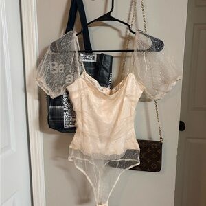 Le Lis Cream Puff Sleeve Mesh Bodysuit